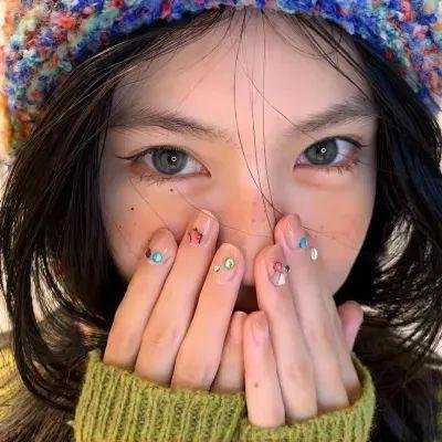 玉米上的麻雀